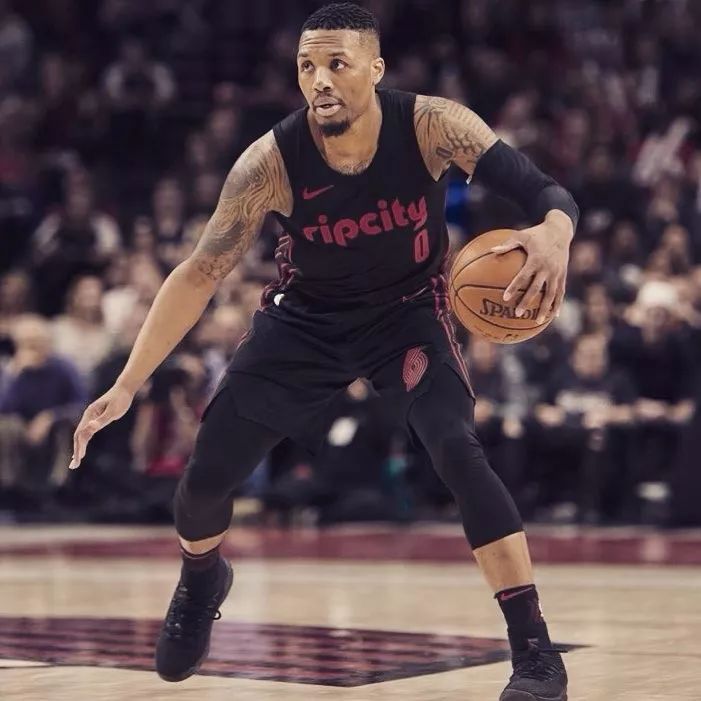 内外的叙事 内外的叙事